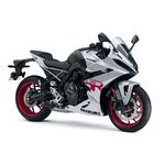 New Suzuki GSX-8R in Metallic Matt Sword Silver (QKA) - Two Wheel Centre Ltd, Mansfield, Nottinghamshire, UK