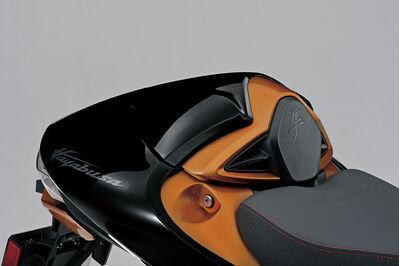 Suzuki Hayabusa Single Seat Cowling - Black/Gold