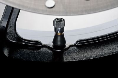 Suzuki 'S' Tyre Valve Cap Set