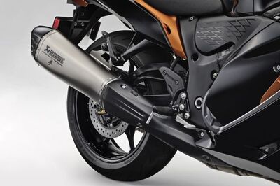 Suzuki GSX1300RR Hayabusa Akrapovic Slip-On Exhaust