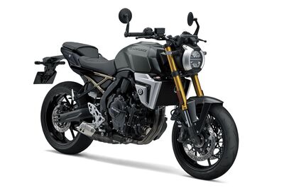 Suzuki GSX-8T - Metallic Matt Steel Green | New Suzuki Motorcycles | Two Wheel Centre Mansfield Ltd