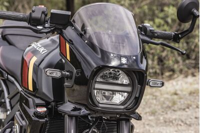 Suzuki GSX-8TT - Pearl Matt Shadow Green | New Suzuki Motorcycles | Two Wheel Centre Mansfield Ltd