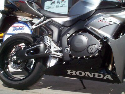 R&G Crash Protectors - Honda CBR1000RR Fireblade (2004-2007) | Free UK Delivery