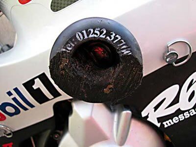 R&G Crash Protectors - Yamaha YZF-R6 (1999-2002) | Free UK Delivery