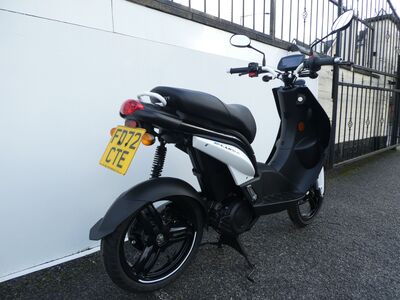 Peugeot E-Ludix Electric Scooter | Two Wheel Centre Mansfield Ltd