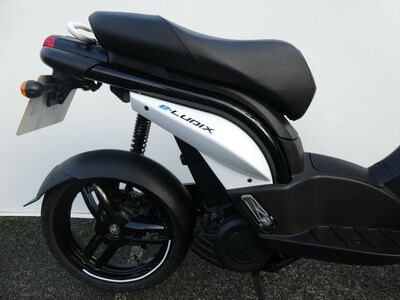 Peugeot E-Ludix Electric Scooter | Two Wheel Centre Mansfield Ltd