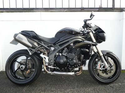 Triumph Speed Triple 1050 S ABS | Two Wheel Centre Mansfield Ltd