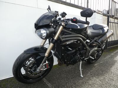 Triumph Speed Triple 1050 S ABS | Two Wheel Centre Mansfield Ltd