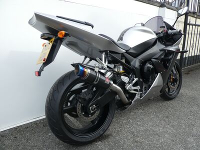 Yamaha YZF-R1 | Two Wheel Centre Mansfield Ltd
