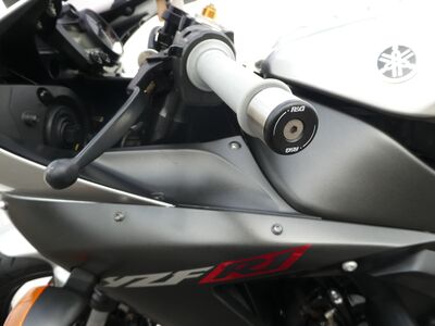 Yamaha YZF-R1 | Two Wheel Centre Mansfield Ltd