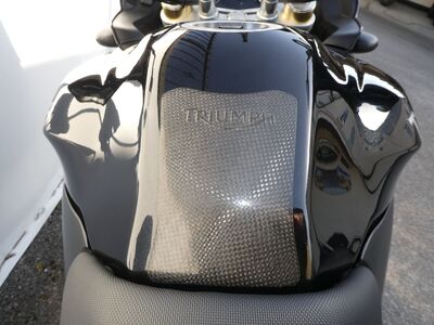 Triumph Tiger 1050 | Two Wheel Centre Mansfield Ltd