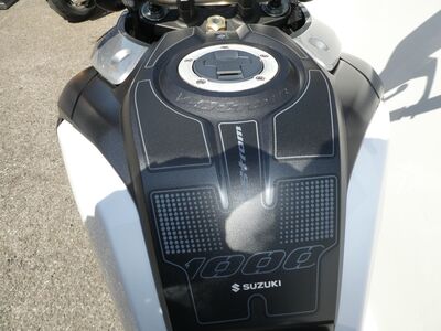 Suzuki DL1000 V-Strom XT ABS | Two Wheel Centre Mansfield Ltd