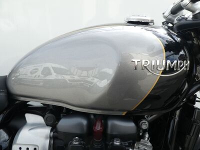 Triumph Bonneville Street Cup | Two Wheel Centre Mansfield Ltd