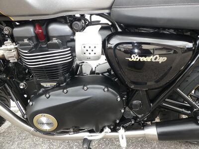 Triumph Bonneville Street Cup | Two Wheel Centre Mansfield Ltd