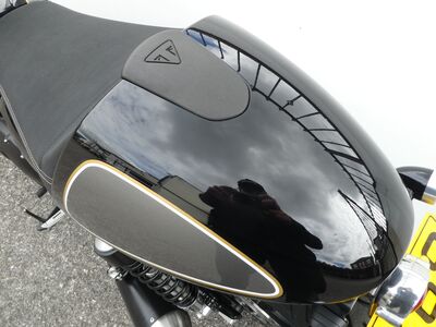 Triumph Bonneville Street Cup | Two Wheel Centre Mansfield Ltd