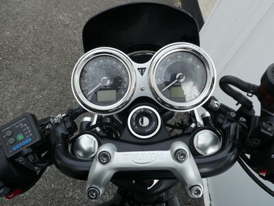 Triumph Bonneville Street Cup | Two Wheel Centre Mansfield Ltd