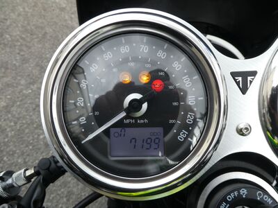 Triumph Bonneville Street Cup | Two Wheel Centre Mansfield Ltd