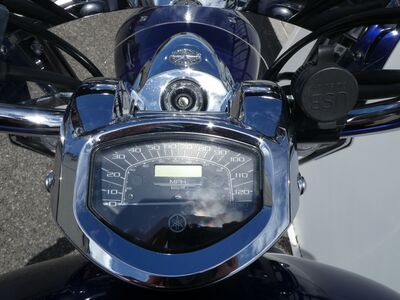 Yamaha XVS1300A Midnight Star | Two Wheel Centre Mansfield Ltd