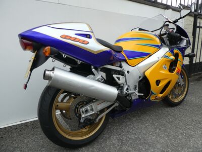 Suzuki GSX-R600 | Two Wheel Centre Mansfield Ltd