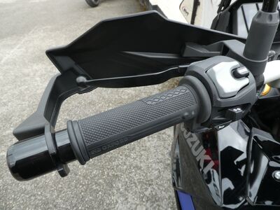 Suzuki DL800DE V-Strom ABS | Two Wheel Centre Mansfield Ltd