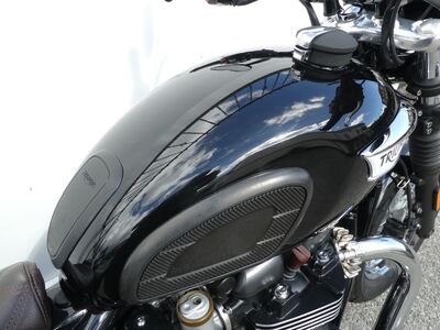 Triumph Bonneville Speedmaster 1200cc | Two Wheel Centre Mansfield Ltd