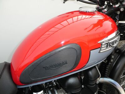 Triumph Scrambler 900 ABS | Two Wheel Centre Mansfield Ltd
