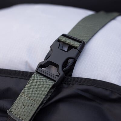 Oxford Atlas Straps B-Clip 26mm x 1.2m - Lichen Green | Oxford Motorcycle Luggage
