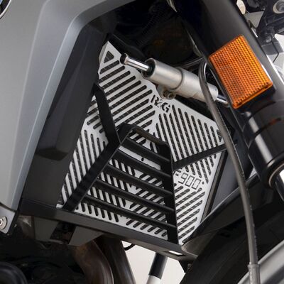R&G Branded Radiator Guard for BMW F900R/F900XR (2020 - Current) | Two Wheel Centre Mansfield Ltd