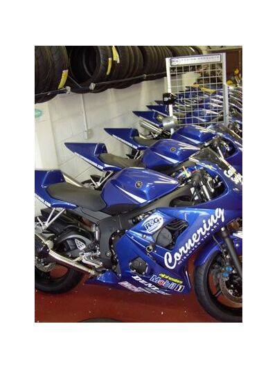 R&G Crash Protectors - Yamaha YZF-R6 (2003-2005) | Free UK Delivery